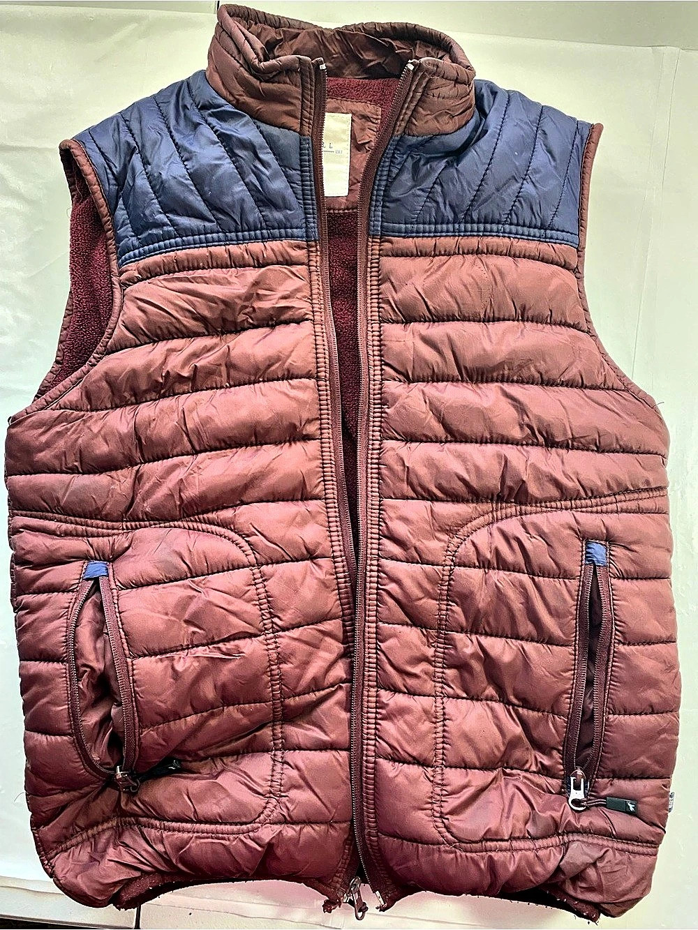 Refill Boys Small Burgundy Navy Colorblock Sherpa Lined Puffer Vest Flawed